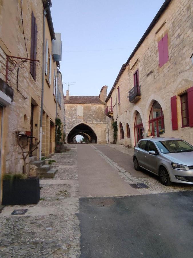 Au Bonheur Des Ruelles Bed & Breakfast มงปาซิเยร์ ภายนอก รูปภาพ