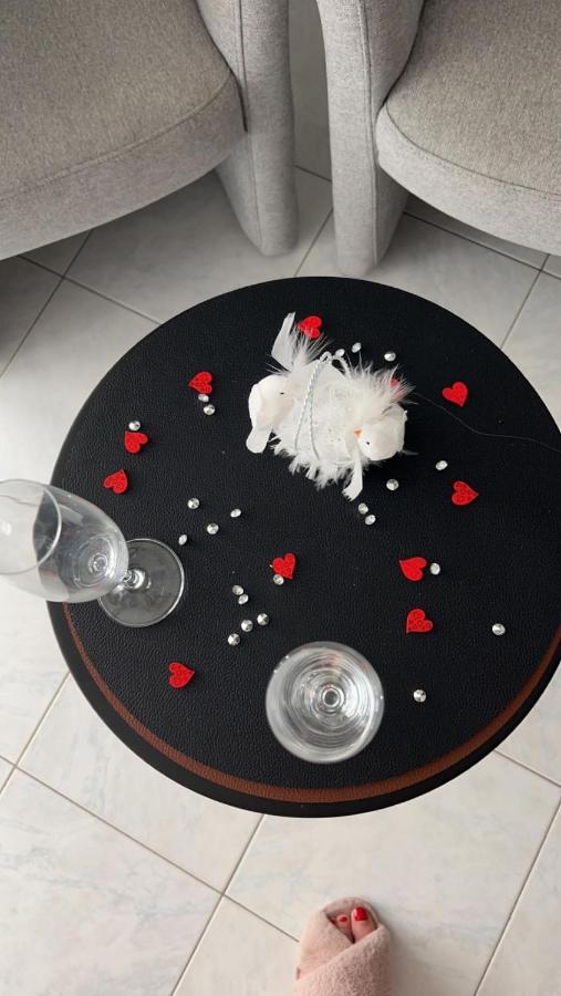 Au Bonheur Des Ruelles Bed & Breakfast มงปาซิเยร์ ภายนอก รูปภาพ